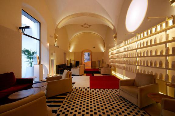 Hotel Convent de la Missio.png